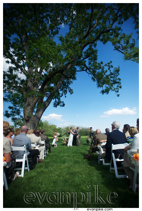 May 20 Evan No Comments Swan Harbor Farms Wedding Photographer 002